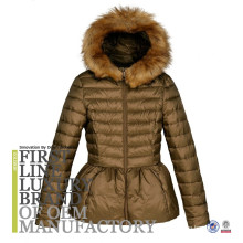 2017 New Design Winter Jacket For Women Produto de moda Goose Down Preenchendo roupas quentes com pele Decoração Hoodied